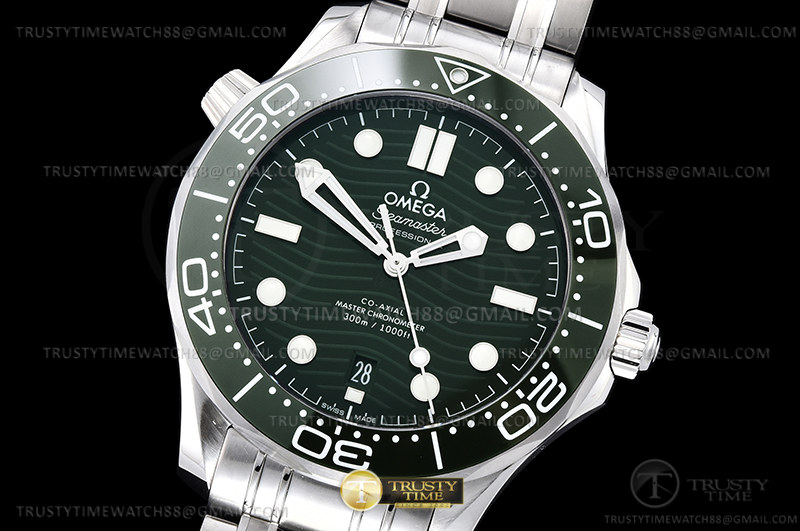 OMG0776A - Seamaster 300m SS/SS Green VSF Asia 8800